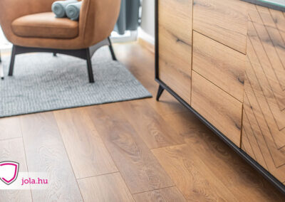 Jola parketta referencia Botaniq room - Gyula