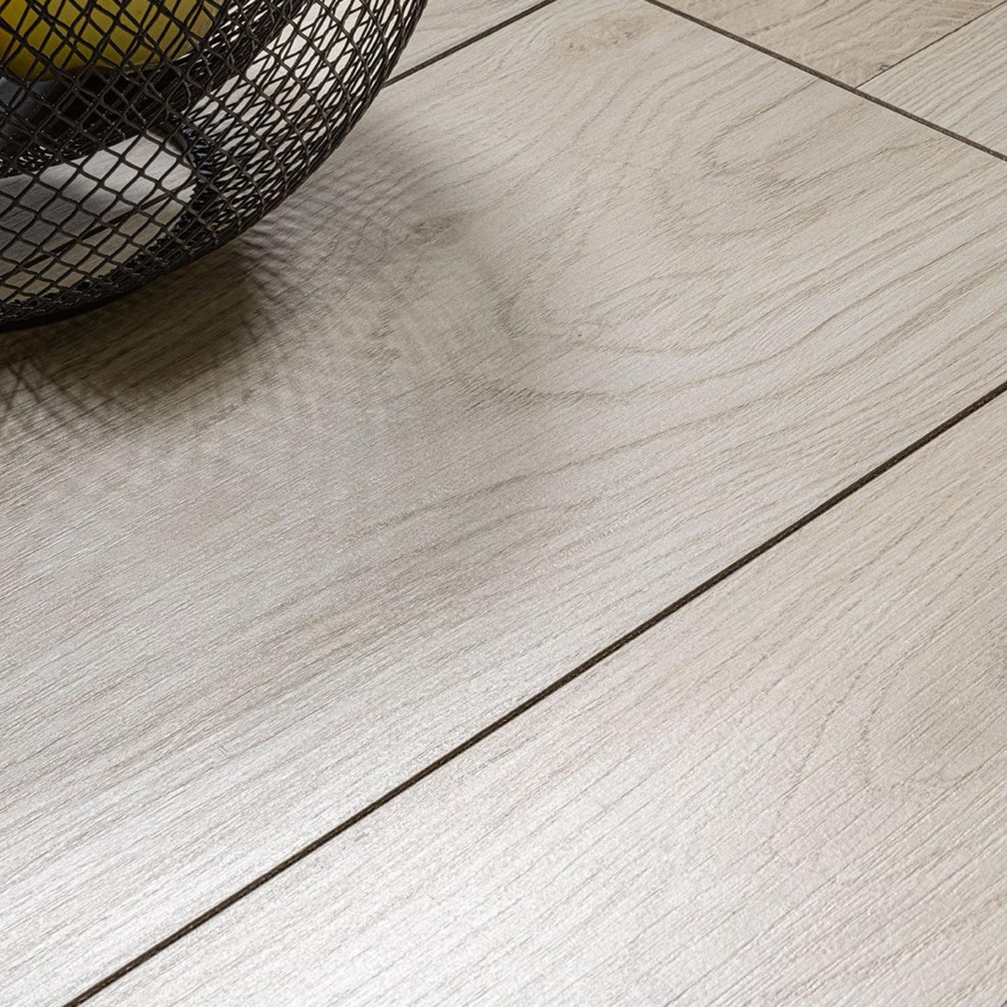 Michigan Kent tölgy fózolt laminált padló 8mm