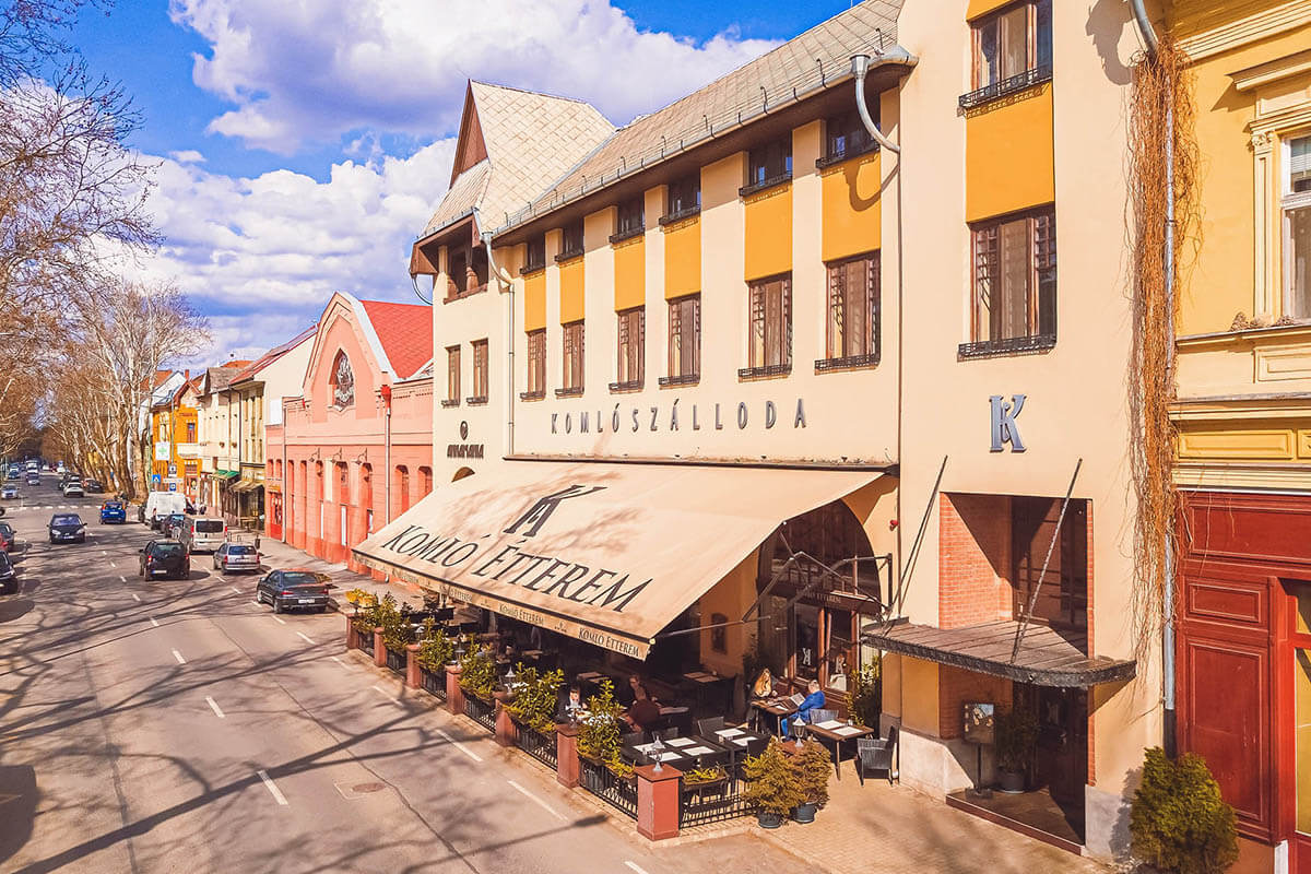 Napellenzők Napellenzők